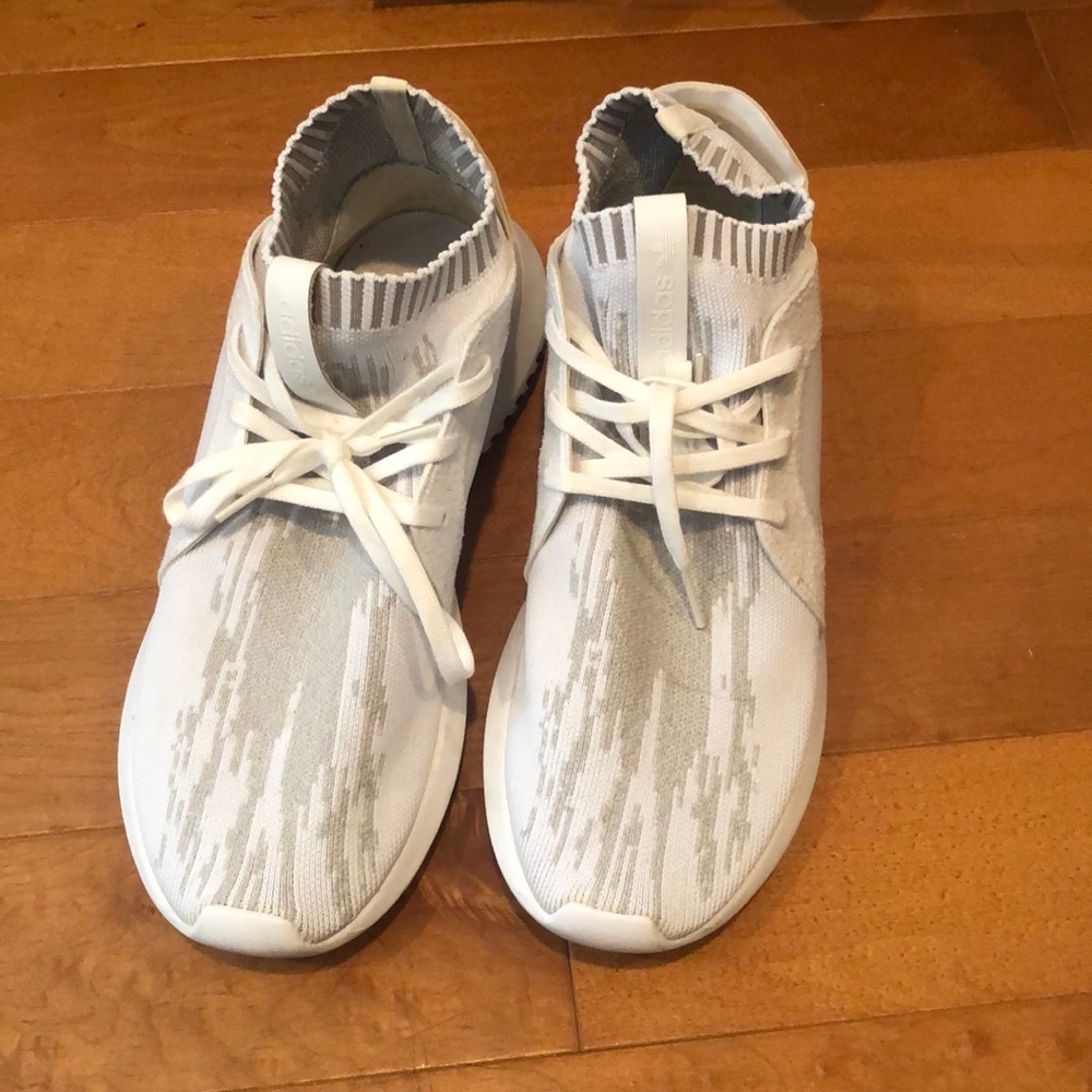 💖3/$20 Adidas Sneakers